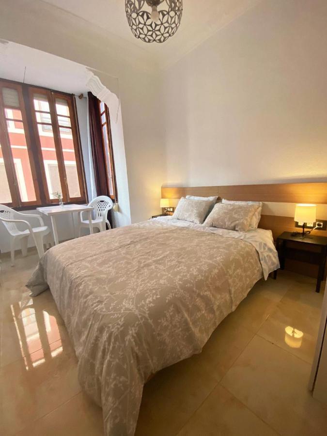 Valencia Cerca Al Puerto Shared Apartment Εξωτερικό φωτογραφία